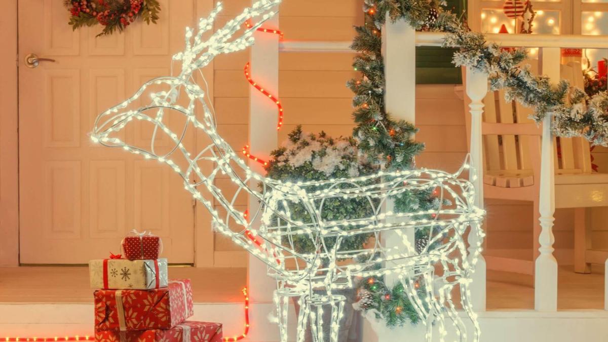 Quelle guirlande lumineuse choisir pour décoration Noël 2022 ?