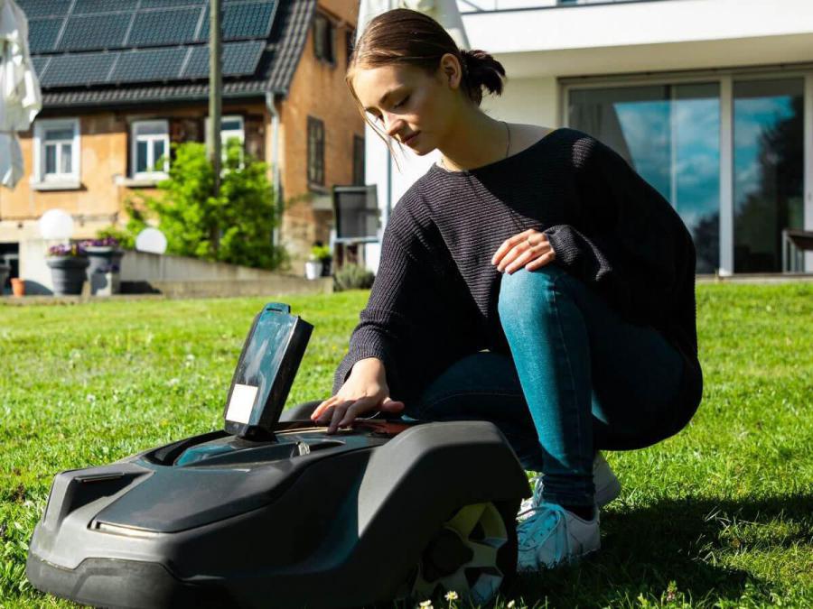 Tondeuse robot : Pour quel jardin ? Comment bien la choisir ?