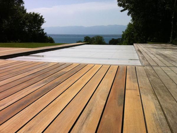 Le fabricant de terrasse en bois sur l’entretien