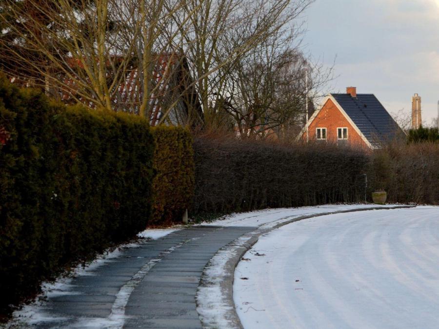 Peut-on utiliser du sel de cuisine pour déneiger le trottoir? - La Libre